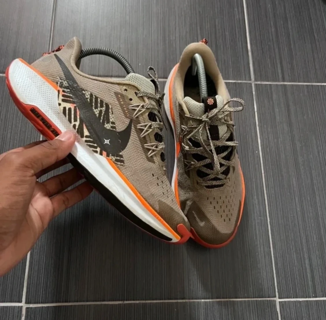 Nike Pegasus Trail 5 Gore-Tex Cáqui e Veludo Tamanho 39 – photo 2